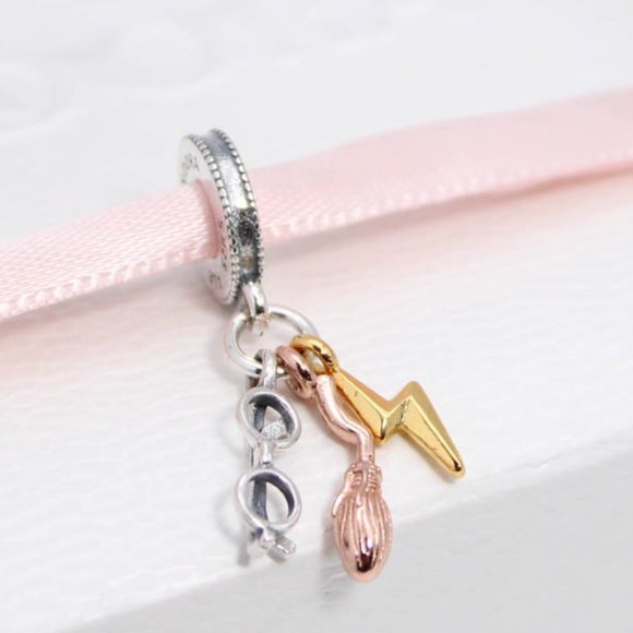 Pandora Harry Potter, Glasses, Nimbus 2000 & Lightning Bolt Dangle Charm - Picture 2 of 7